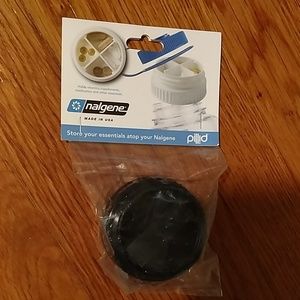 Nalgene 32 oz water bottle & New Nalgene Pill lid
